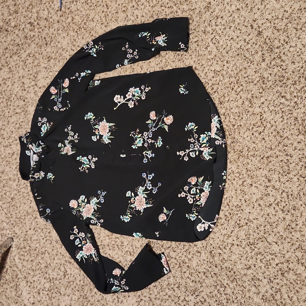 H&M Woman's Button down dress shirt